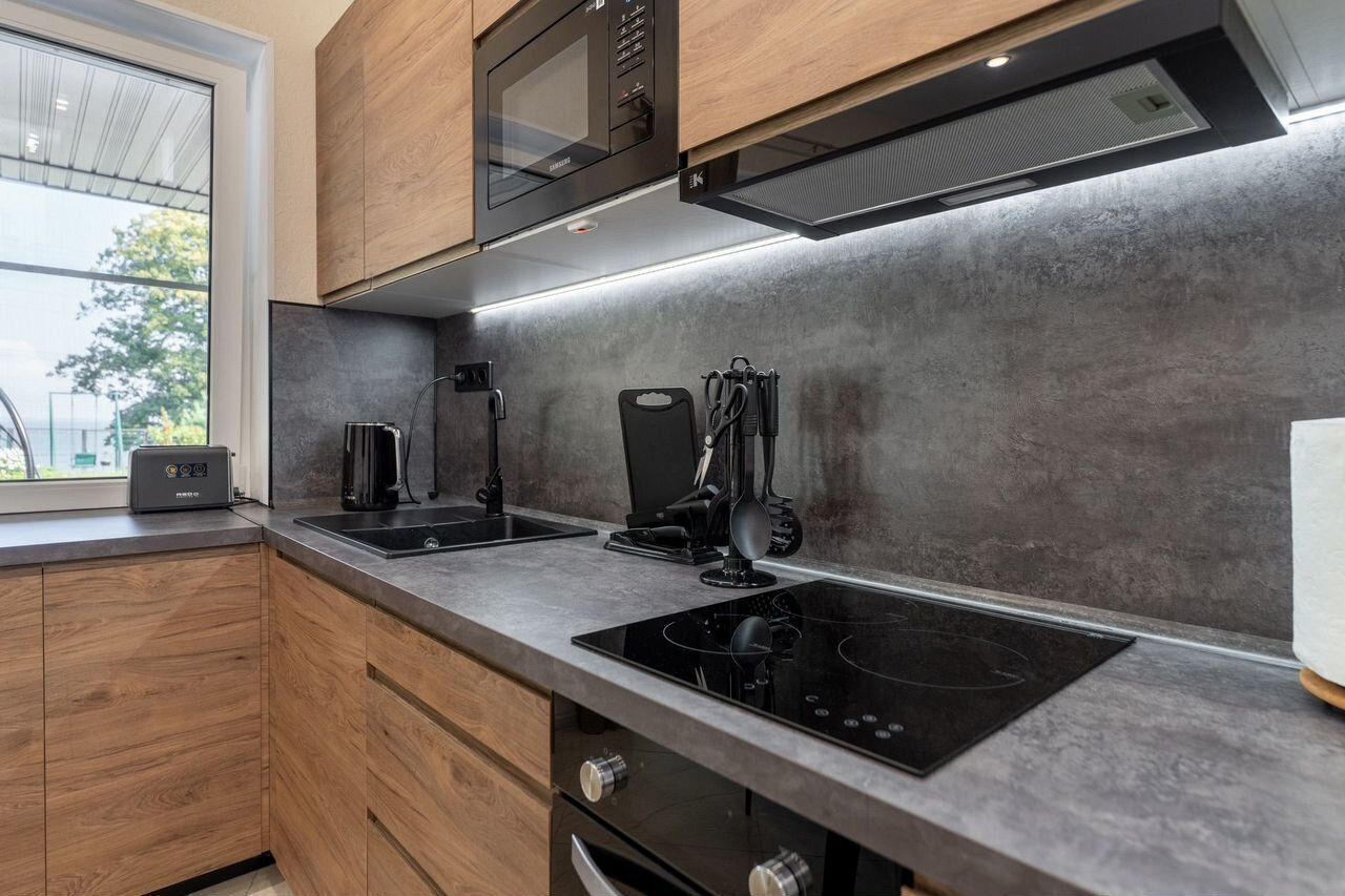 Дом на берегу залива