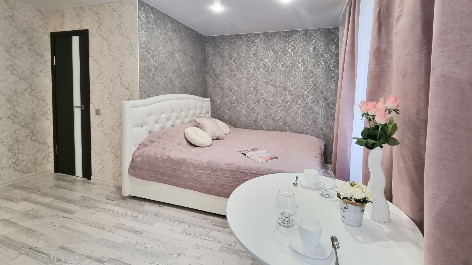 LovelyHome39 у Королевских ворот студия 3
