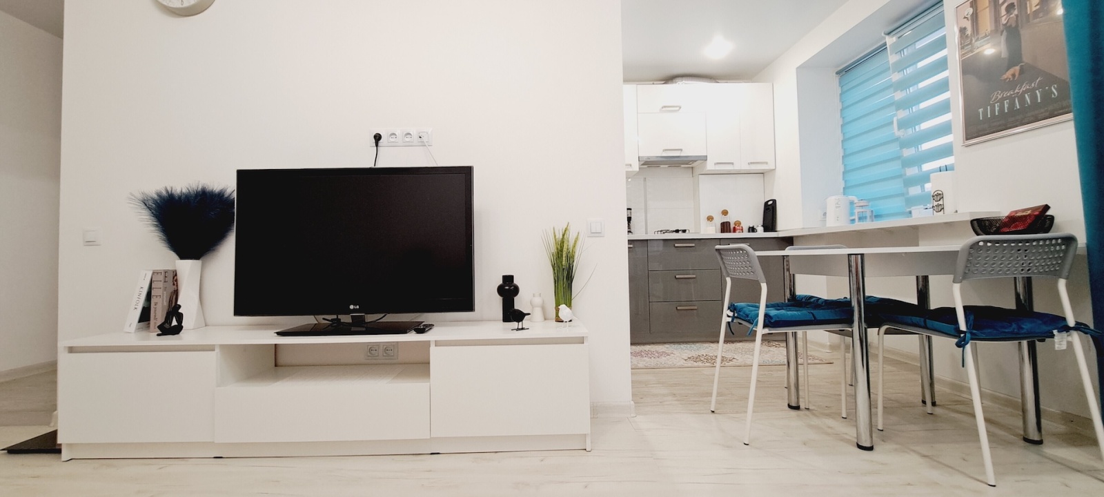  Сoлнeчнaя квapтиpa в caмoм центре 