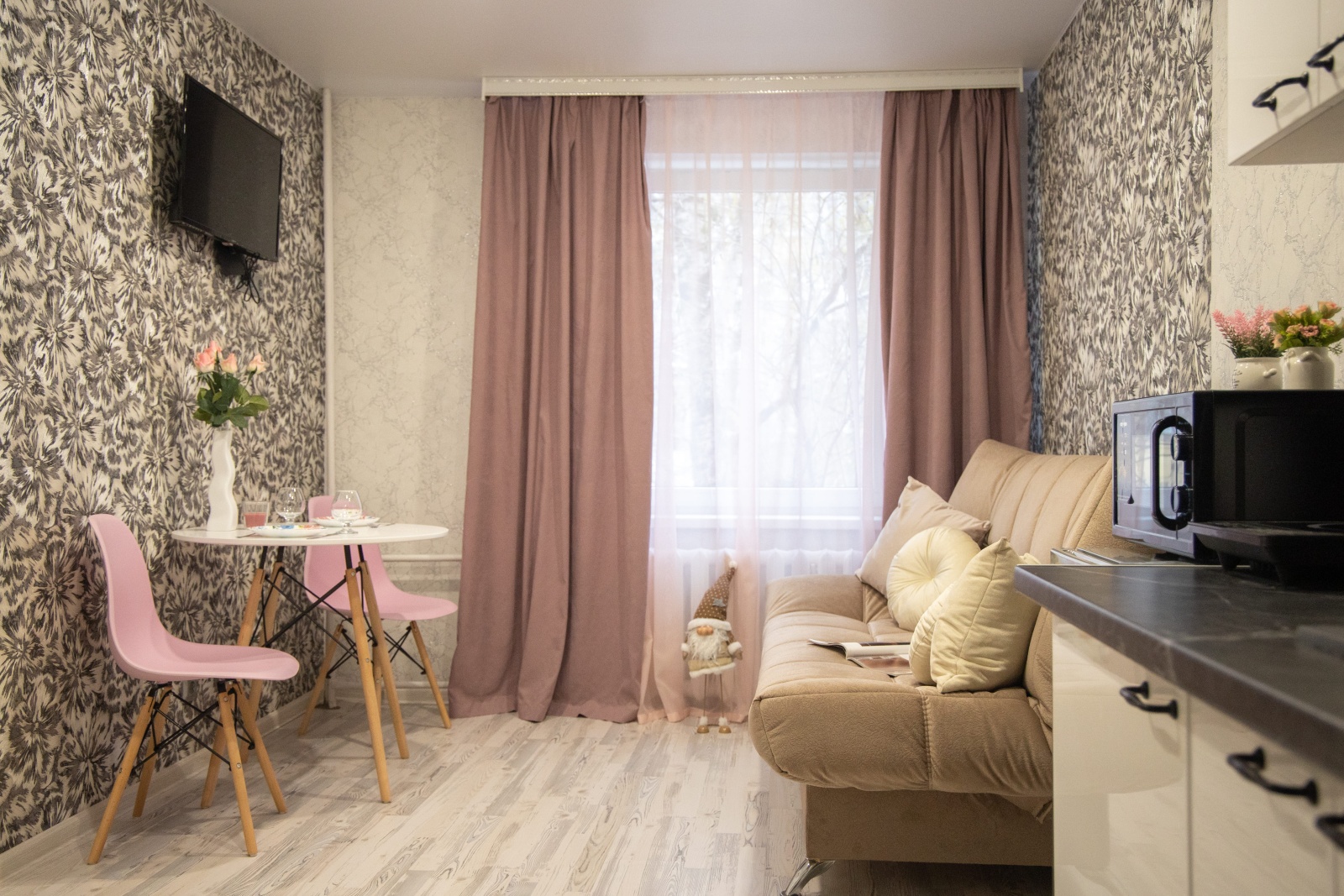 LovelyHome39 у Королевских ворот студия 4