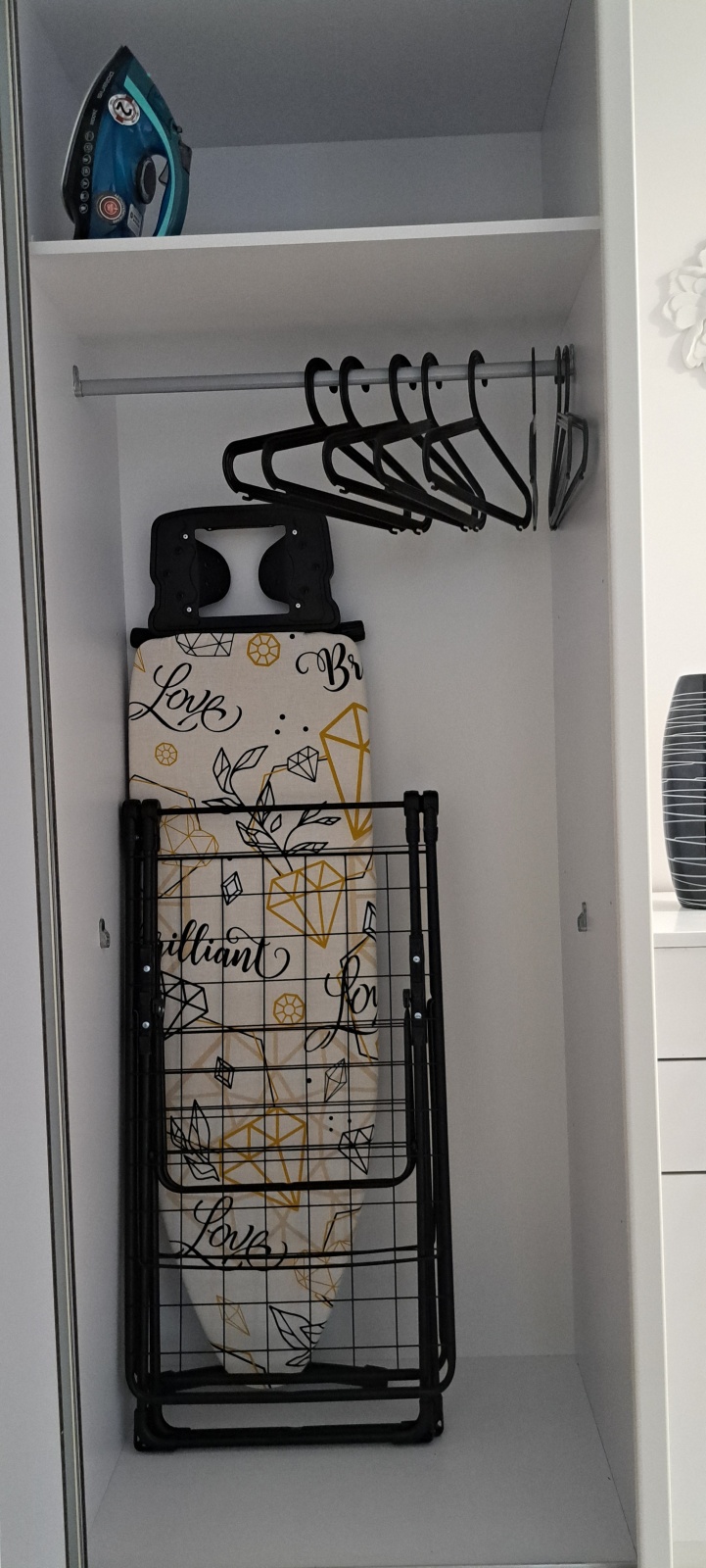  Сoлнeчнaя квapтиpa в caмoм центре 