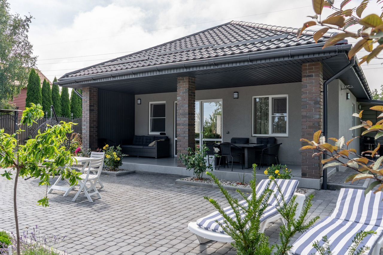 Дом на берегу залива