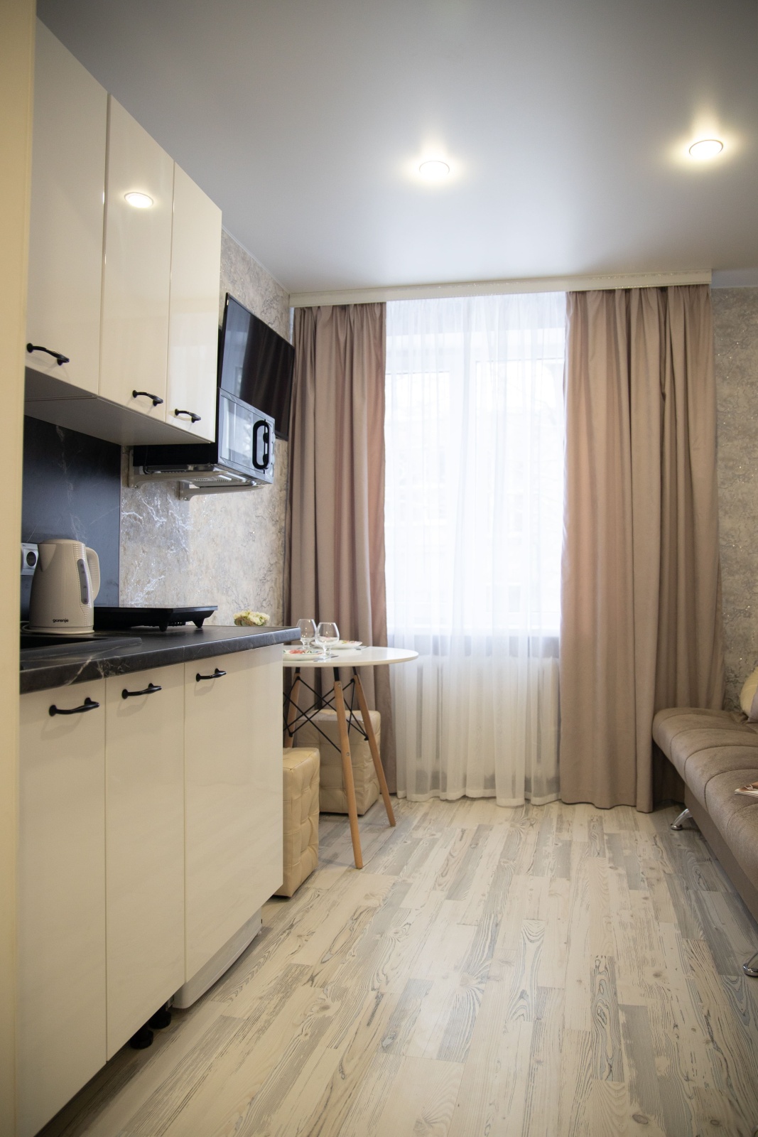 LovelyHome39 у Королевских ворот студия 2